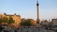 Mulailah ngabuburit dari Trafalgar Square di London. Ini adalah alun-alun tempat favorit warga London dan wisatawan nongkrong sore (Fitraya/detikTravel)