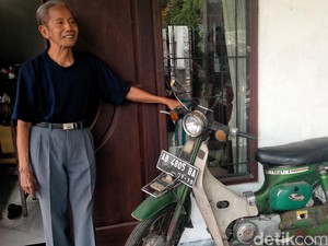 Mengenal Mbah Hardjo, Pensiunan Guru yang Sumbangkan Rp 21 Juta Hasil Jual Motor