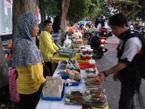 Berburu Manisnya Menu Buka Puasa Kopyor Khas Banyuwangi