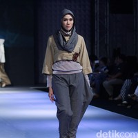 Najua Bellabaric by Najua Yanti Amity Spectra Muslim Fashion Festival 2016 at Plaza Selatan. Istora Senayan. Jakarta. [Foto: Mohammad Abduh/Wolipop]