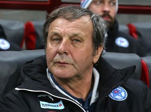 Pelatih Slovakia Sebut Wales Mirip Jerman