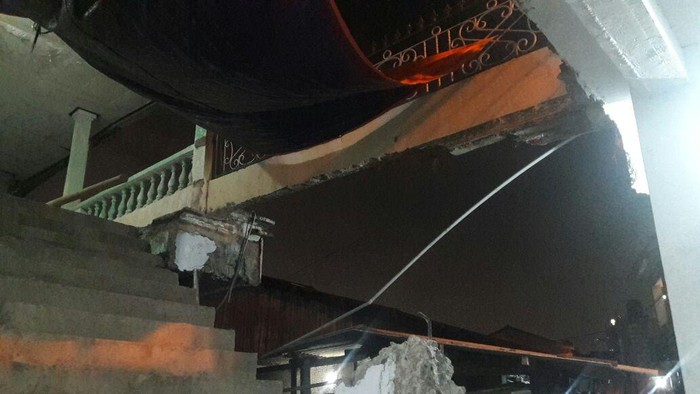 Tembok Masjid di Mampang Roboh, Seorang Jamaah Tarawih Terluka