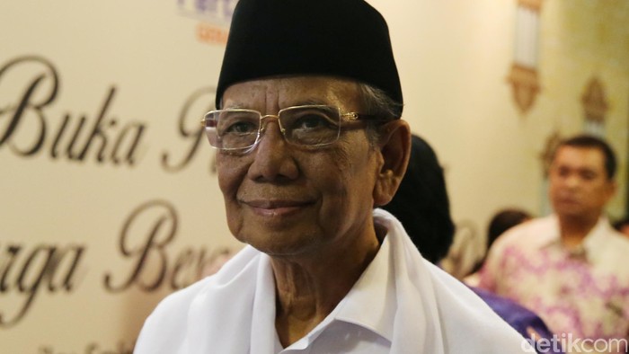 Kh Hasyim Muzadi Wafat Pbnu Kami Kehilangan Sosok Ulama Besar