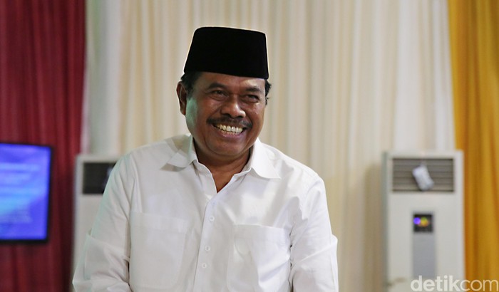 Kebut Berkas La Nyalla, Jaksa Agung Minta Kuasa Hukum Tak Persulit