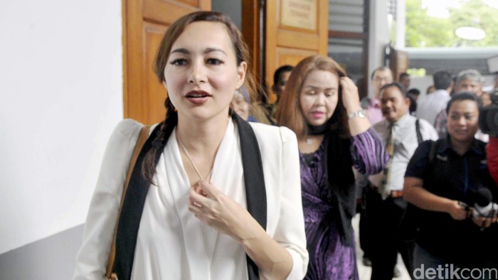 Dewi Rezer Takut Sama Marcelino, BCL Pakai Pengawal Pribadi