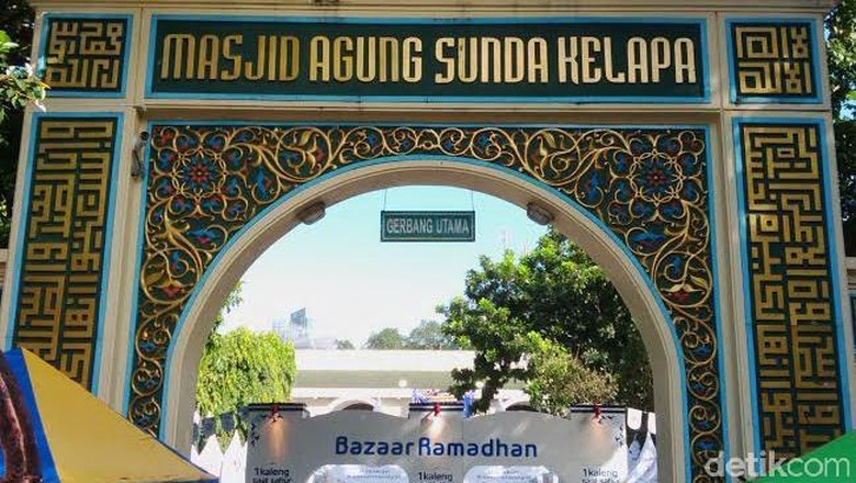 Masjid Sunda Kelapa Gelar Salat Idul Fitri Besok, Ini Imam dan Khatibnya Masjid Sunda Kelapa Gelar Salat Idul Fitri Besok, Ini Imam dan Khatibnya