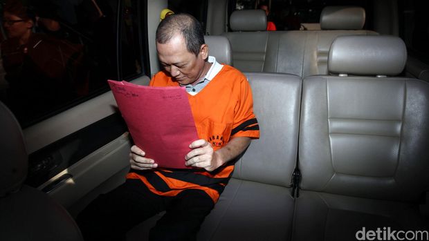 OTT Panitera: Dari PNS Tajir 19 Mobil hingga Suap 'Sapi-Kambing'