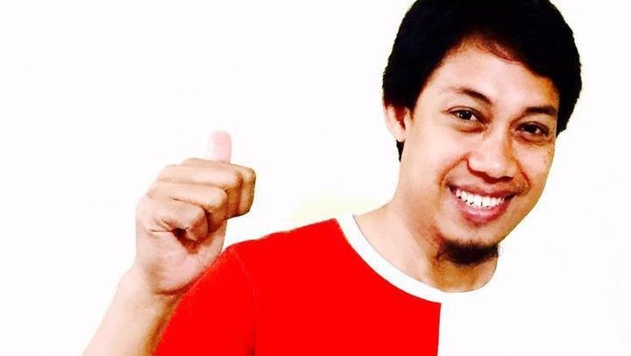 Cara Habibie Yukezain Berbagi Lewat Desain Grafis dan Dunia Digital