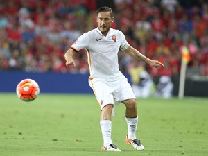 Roma Perpanjang Kontrak Totti