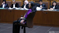 Damayanti Wisnu Putranti menjalani sidang dengan agenda dakwaan di Pengadilan Tipikor, Jalan Bungur Besar, Jakarta Pusat, Rabu (8/6/2016).