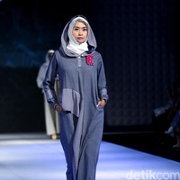 Najua Bellabaric by Najua Yanti Amity Spectra Muslim Fashion Festival 2016 at Plaza Selatan. Istora Senayan. Jakarta. [Foto: Mohammad Abduh/Wolipop]