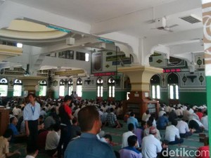 Asyiknya Menikmati Ramadan di Masjid Al Azhar Kebayoran Baru