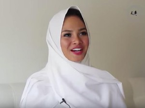 Selebriti Ramai-ramai Sumbang Suara Lantunkan Al Quran