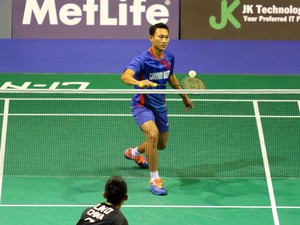 Sony Tumbangkan Pemain Unggulan