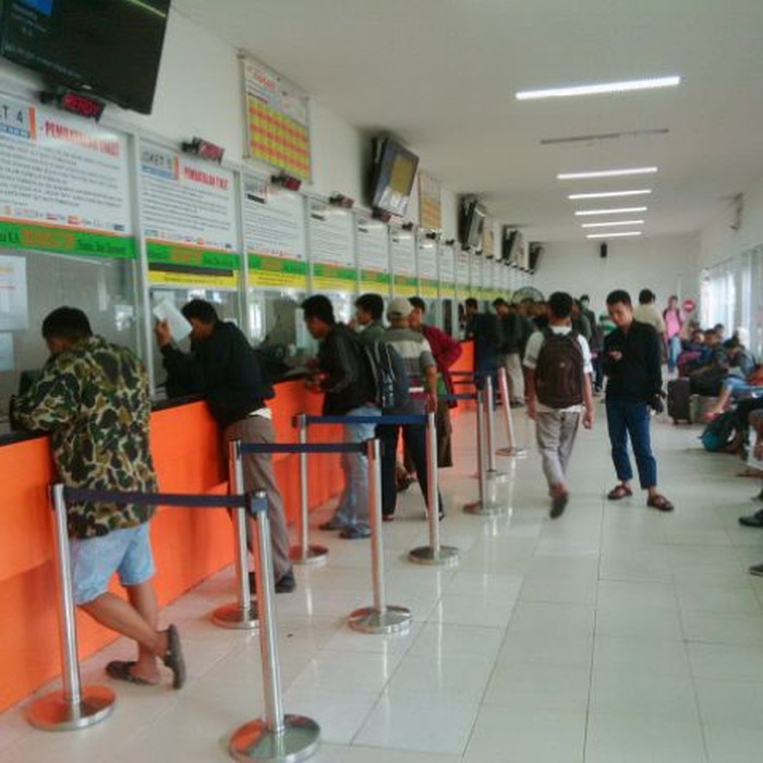 Masih Banyak Penumpang yang Beli Tiket di Stasiun Dibanding Via Online