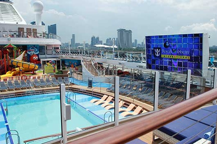 Apa Sih yang Suka Orang Indonesia Lakukan di Kapal Pesiar?