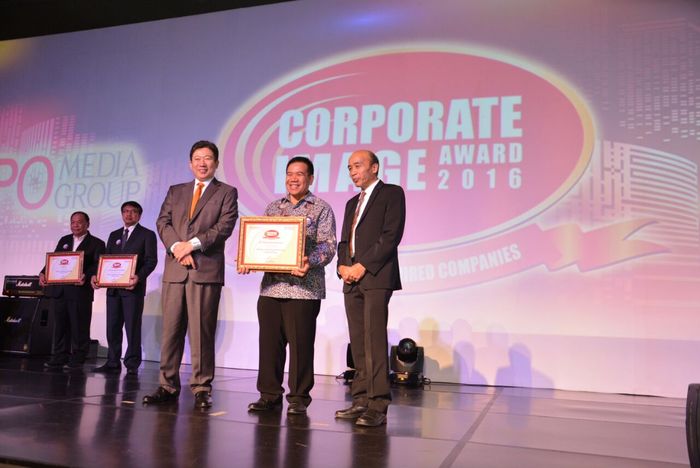Foto: Corporate Image Award Most Admired Companies 2016 (dok. Pertamina Lubricants) Foto: Corporate Image Award Most Admired Companies 2016 (dok. Pertamina Lubricants)