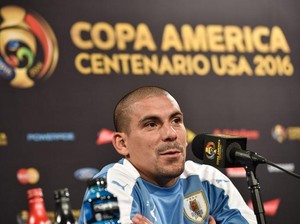 Maxi Pereira di Ambang Rekor Baru Timnas Uruguay