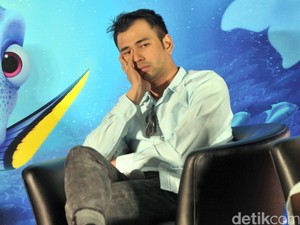 Kata Raffi Soal Liburan Bareng Ayu, Angel Karamoy Diam-diam Resmi Cerai