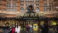 Mereka pun tak lupa untuk narsis bersama. Jack Taylor/Getty Images/detikFoto.