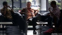 Prasetyo diperiksa sebagai saksi untuk tersangka mantan Ketua Komisi D DPRD DKI Jakarta, M Sanusi. 