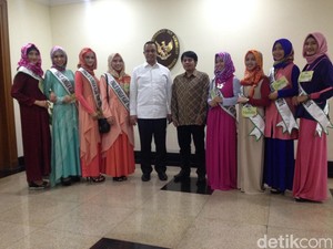 Pujian Anies Baswedan untuk 8 Grand Finalist Sunsilk Hijab Hunt 2016