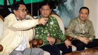 Oesman Sapta Odang saat menyampaikan pandangan mengenai harga daging.