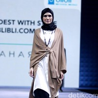 Jenahara for Blibli.com Muslim Fashion Festival 2016 at Plaza Selatan. Istora Senayan. Jakarta. [Foto: Mohammad Abduh/Wolipop]