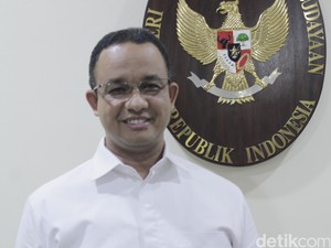 Anies Baswedan Berbagi Cerita Muslimah Inspirastif dari Padang Panjang