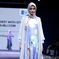 Ria Miranda for Blibli.com Muslim Fashion Festival 2016 at Plaza Selatan. Istora Senayan. Jakarta. [Foto: Mohammad Abduh/Wolipop]