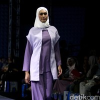Restu Anggraini for Blibli.com Muslim Fashion Festival 2016 at Plaza Selatan. Istora Senayan. Jakarta. [Foto: Mohammad Abduh/Wolipop]