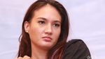 Nadine Chandrawinata Bantah Sudah Menikah