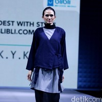 IKYK for Blibli.com Muslim Fashion Festival 2016 at Plaza Selatan. Istora Senayan. Jakarta. [Foto: Mohammad Abduh/Wolipop]