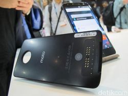 Moto Z: Ponsel Paling Tipis di Dunia