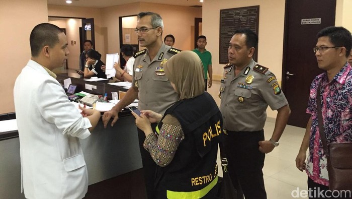 Kapolda dan Sejumlah Pejabat Polda Metro Donor Darah Untuk Bripka Saefudin