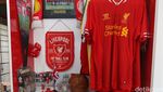 Melihat Koleksi Mahal Omesh, Pernak-pernik Liverpool hingga Moge
