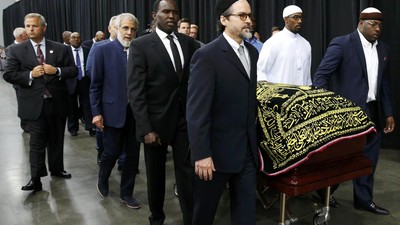Jenazah Muhammad Ali Disalatkan
