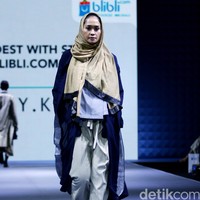 IKYK for Blibli.com Muslim Fashion Festival 2016 at Plaza Selatan. Istora Senayan. Jakarta. [Foto: Mohammad Abduh/Wolipop]