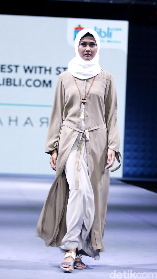 Jenahara for Blibli.com Muslim Fashion Festival 2016 at Plaza Selatan. Istora Senayan. Jakarta. [Foto: Mohammad Abduh/Wolipop]