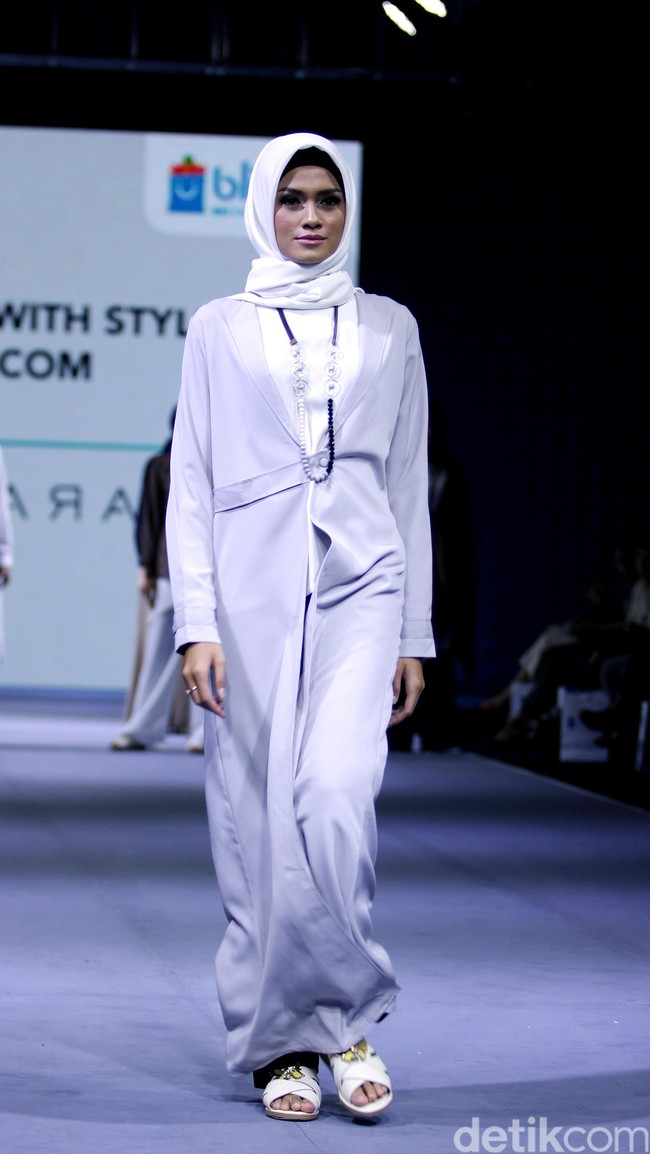 Jenahara for Blibli.com Muslim Fashion Festival 2016 at Plaza Selatan. Istora Senayan. Jakarta. [Foto: Mohammad Abduh/Wolipop]