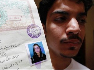 Remaja yang Dibakar Ibunya Sudah Dimakamkan di Pakistan