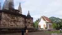 Menurut warga setempat, Wat Jedyod mirip dengan Kuil Mahabodhi di India (Baban/detikTravel)