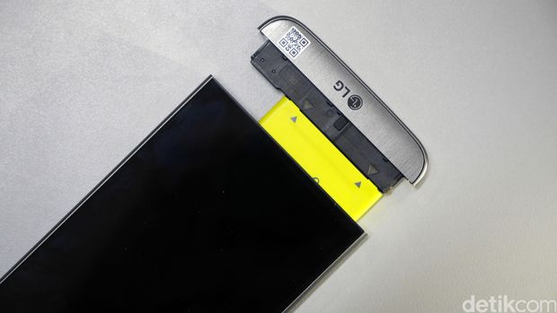 Unboxing LG G5 SE