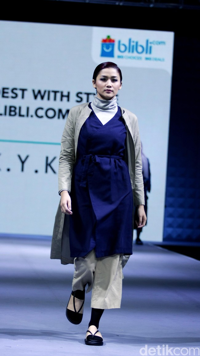 IKYK for Blibli.com Muslim Fashion Festival 2016 at Plaza Selatan. Istora Senayan. Jakarta. [Foto: Mohammad Abduh/Wolipop]
