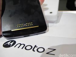Moto Z: Ponsel Paling Tipis di Dunia