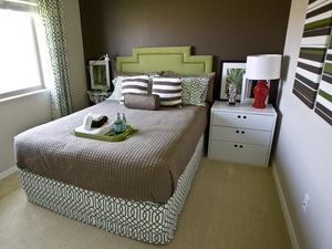 Kamar Sempit Terasa Sumpek? 5 Trik Ini Bikin Ruangan Terlihat Lebih Luas!