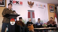 Pada halaman http://aclc.kpk.go.id masyarakat dapat mengakses sejumlah modul pembelajaran antikorupsi