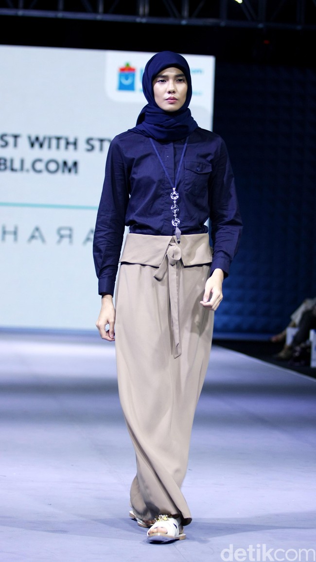 Jenahara for Blibli.com Muslim Fashion Festival 2016 at Plaza Selatan. Istora Senayan. Jakarta. [Foto: Mohammad Abduh/Wolipop]
