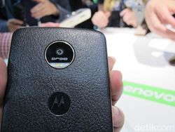 Moto Z: Ponsel Paling Tipis di Dunia