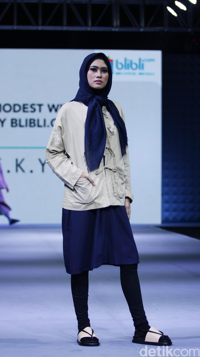 IKYK for Blibli.com Muslim Fashion Festival 2016 at Plaza Selatan. Istora Senayan. Jakarta. [Foto: Mohammad Abduh/Wolipop]